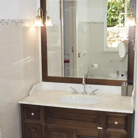 Sis Holiday Villa Palermo