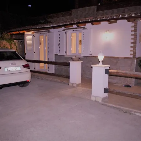 Villa Sis Holiday *